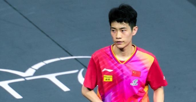 袁励岑迎战, 任盈 袁励岑迎战, 任盈