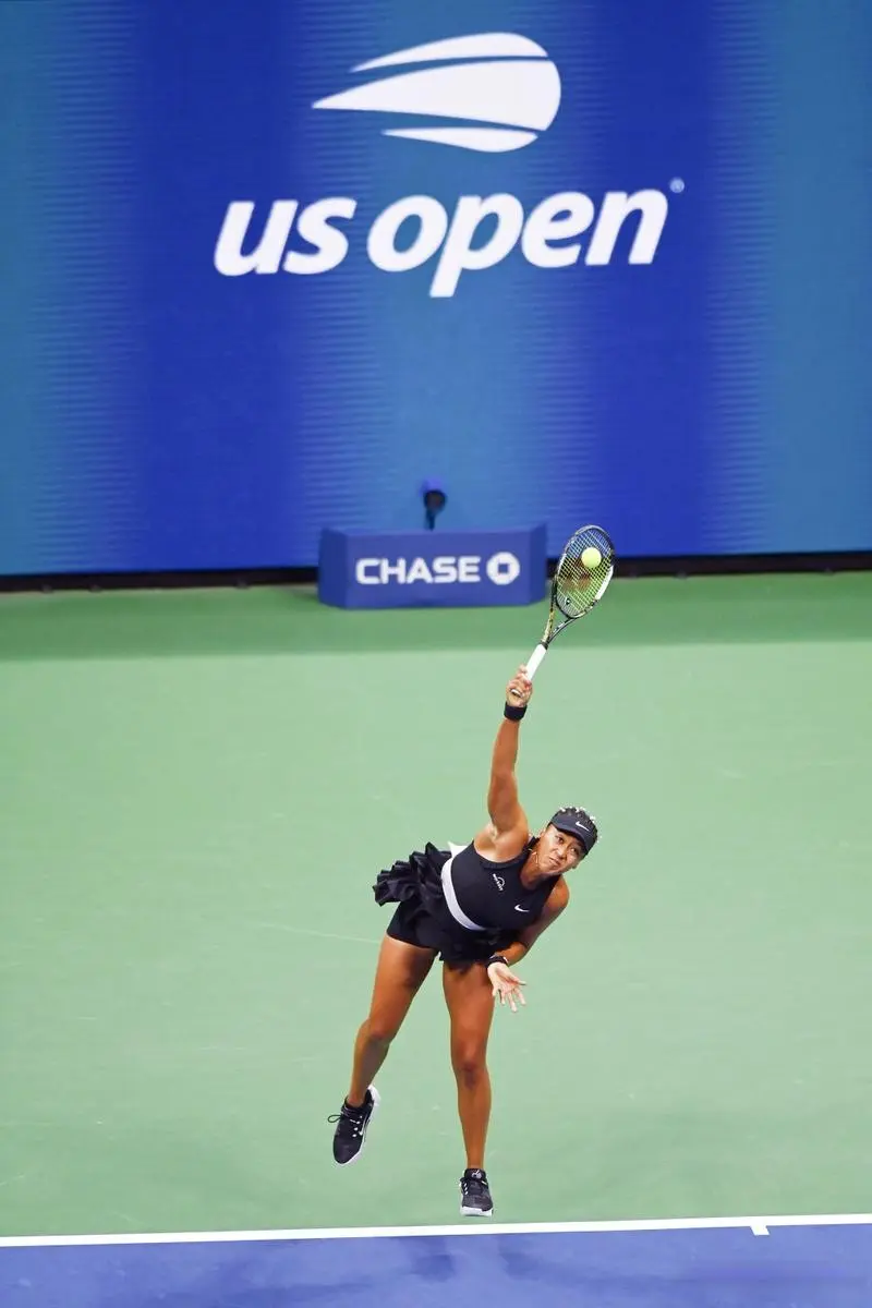 一人爆冷, 德约